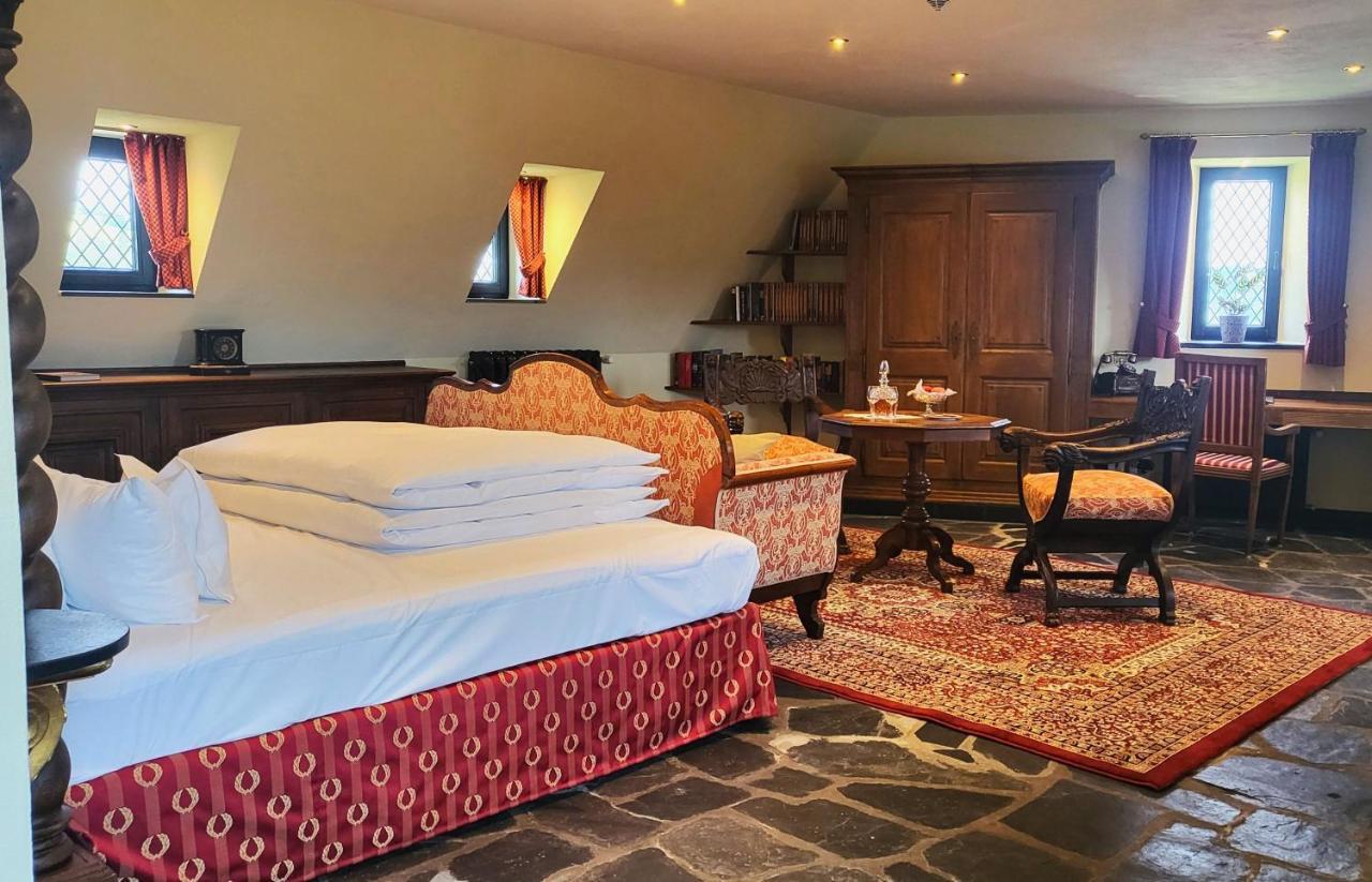 Burghotel Auf Schoenburg Oberwesel Exterior foto